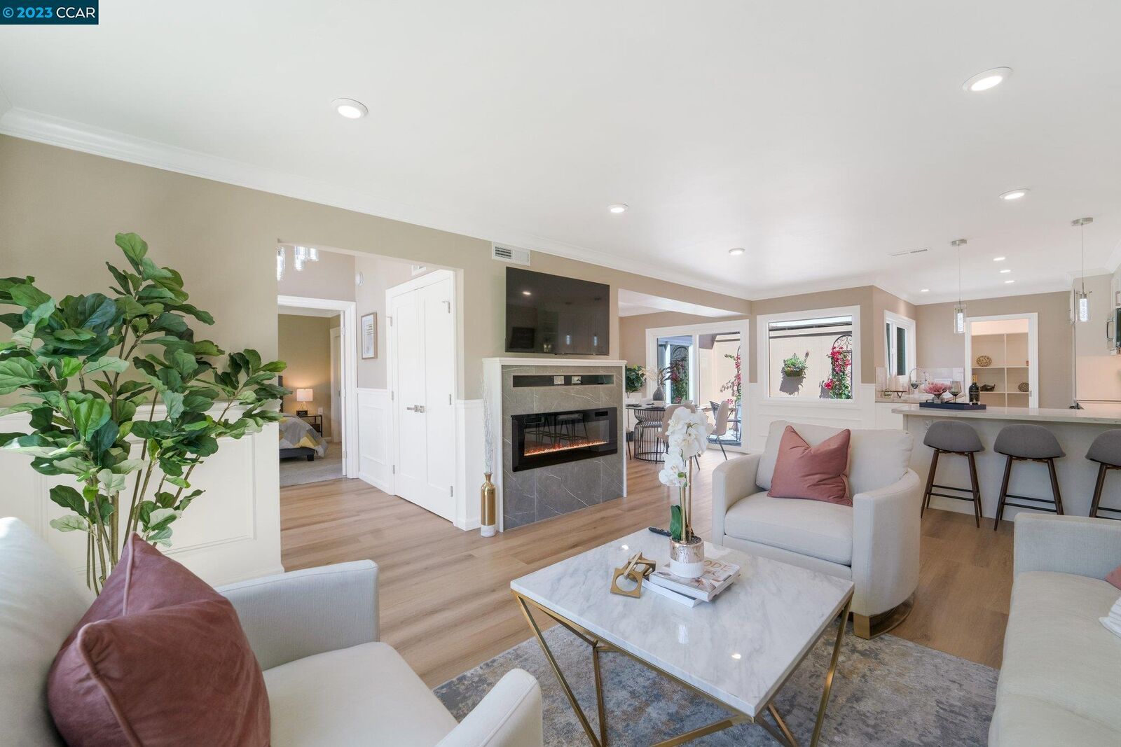 Property Photo:  1116 Leisure Ln #2  CA 94595 