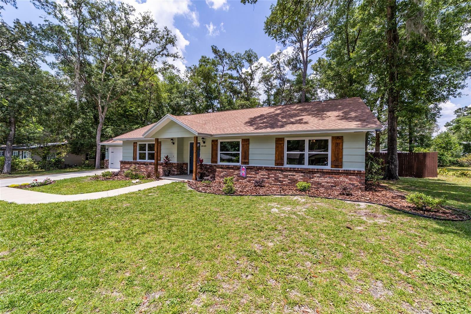 Property Photo:  3848 NW 32nd Place  FL 32606 