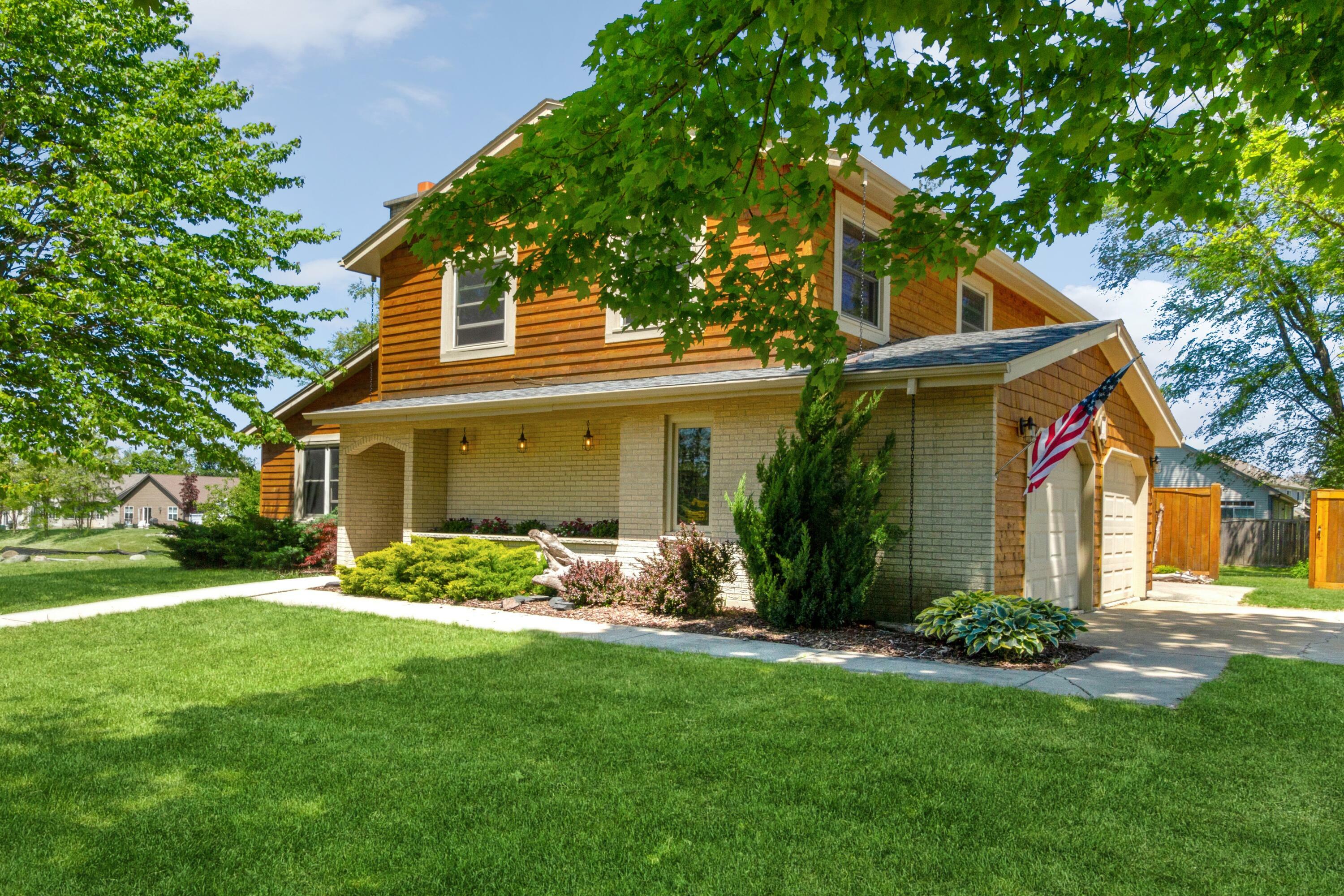 Property Photo: 808 Lake Geneva Blvd WI 53147