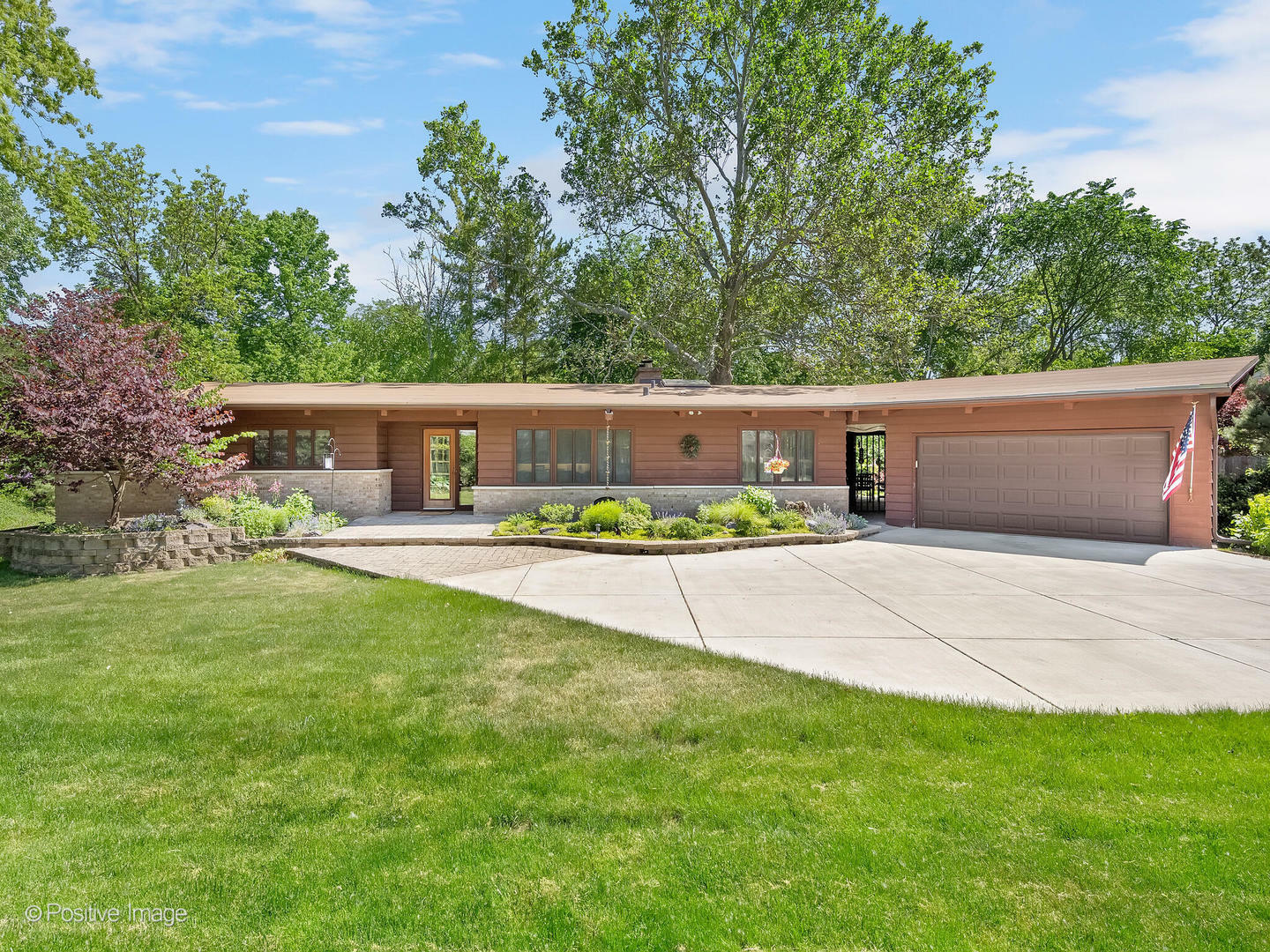 Property Photo:  621 Plamondon Court  IL 60189 