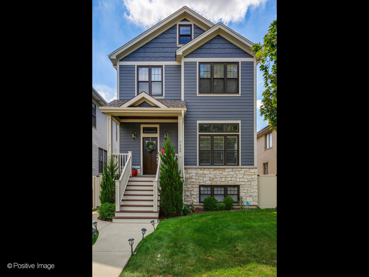 Property Photo:  7625 W Farragut Avenue  IL 60656 