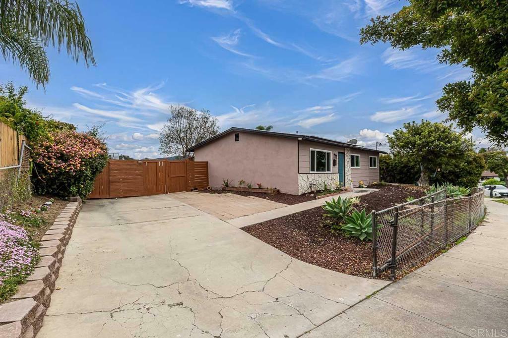 Property Photo: 1631 Rush Ave CA 92084