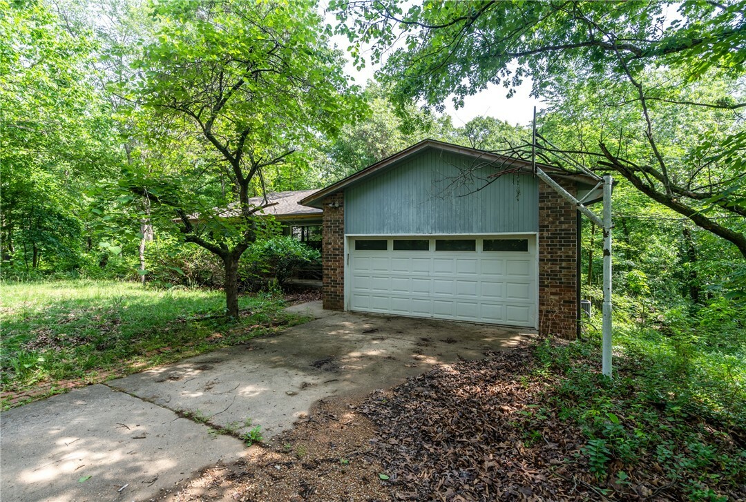 Property Photo:  104 Red Fox Road  AR 72736 