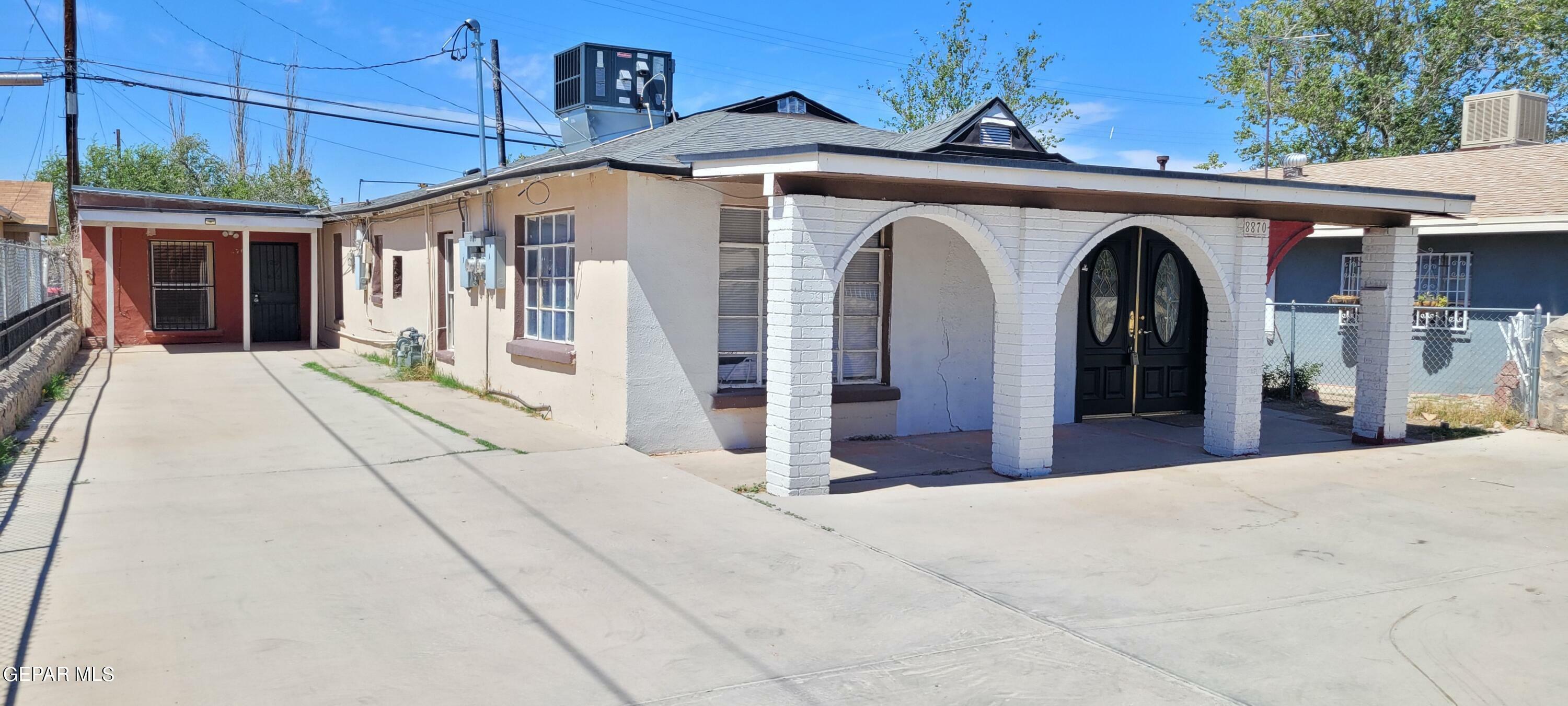 Property Photo: 8870 Sunland Road TX 79907
