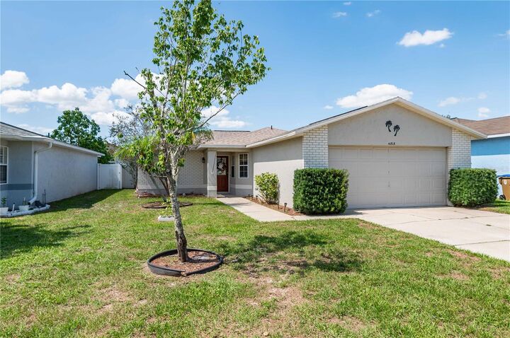 Property Photo: 4813 Jamaica Lane FL 34746