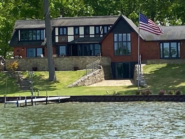 Property Photo:  8927 Edgewood Court  MI 49201 