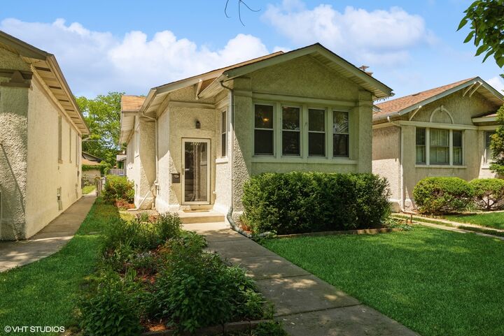 6228 N Campbell Avenue  Chicago IL 60659 photo