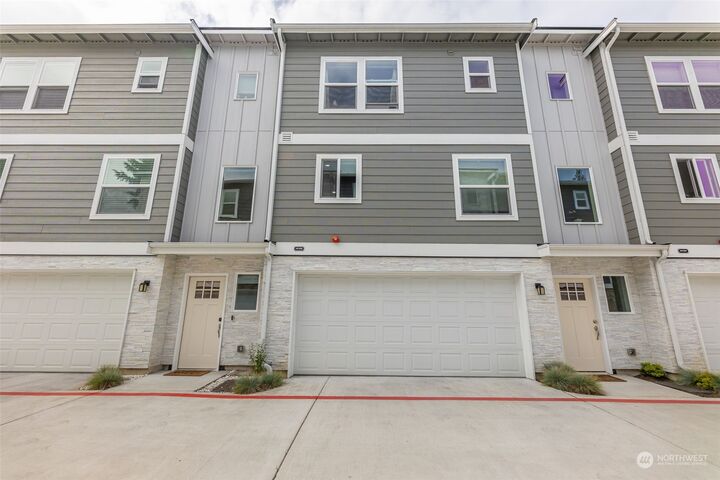 10725 19th Avenue SE B  Everett WA 98208 photo