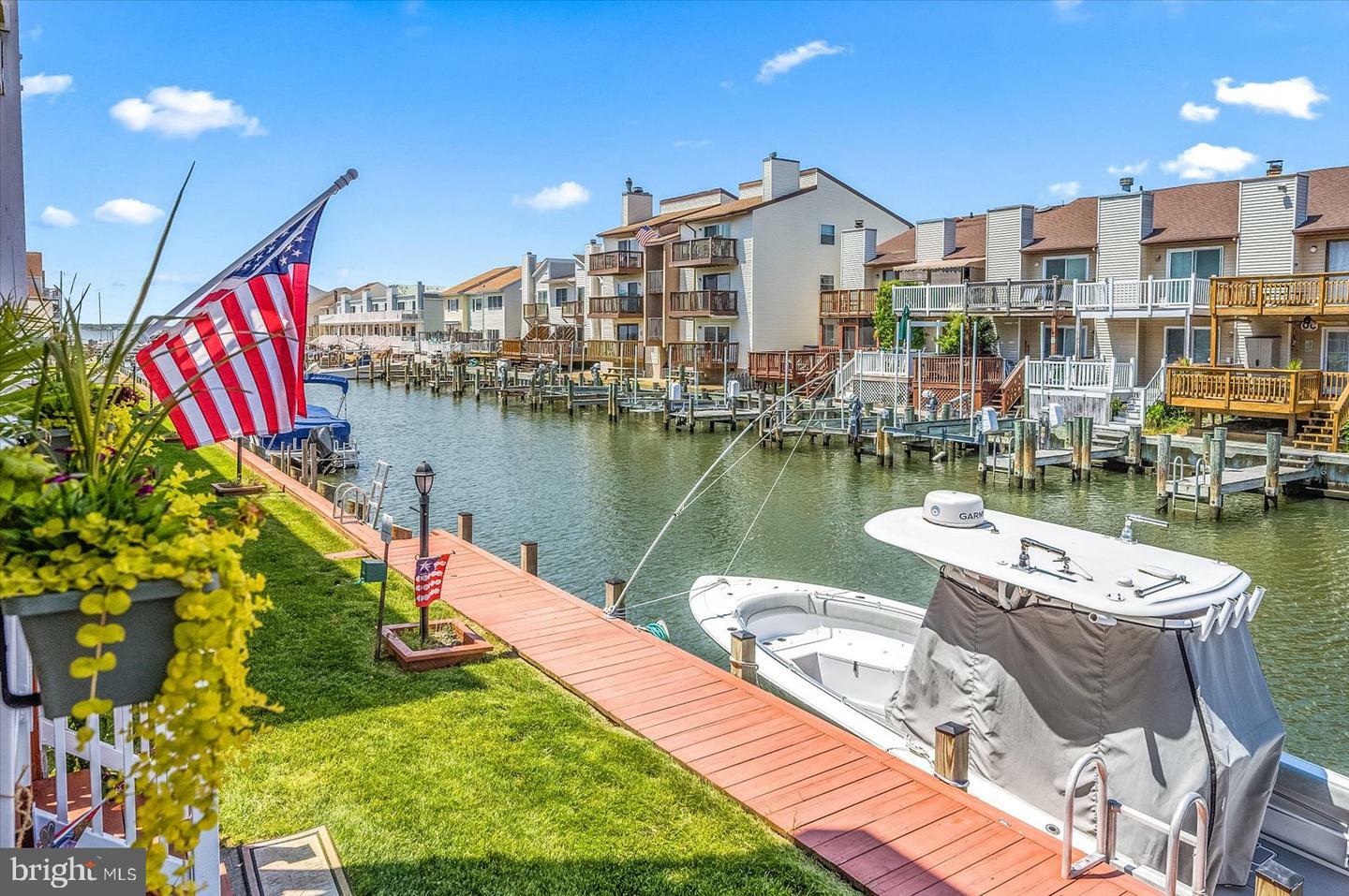 Property Photo: 718 Mooring Road B101 MD 21842