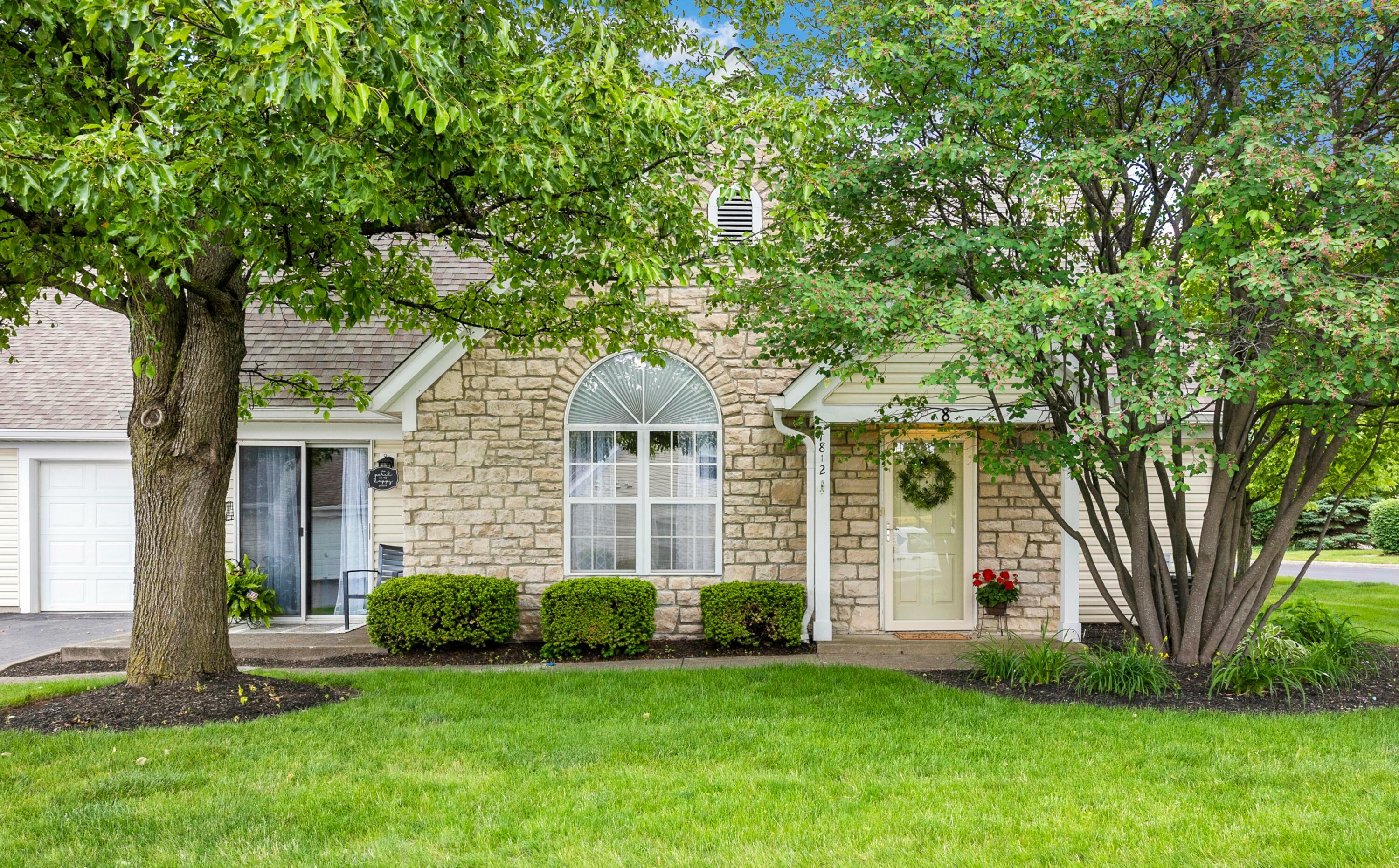 Property Photo:  7812 Meadowlark Lane N  OH 43068 