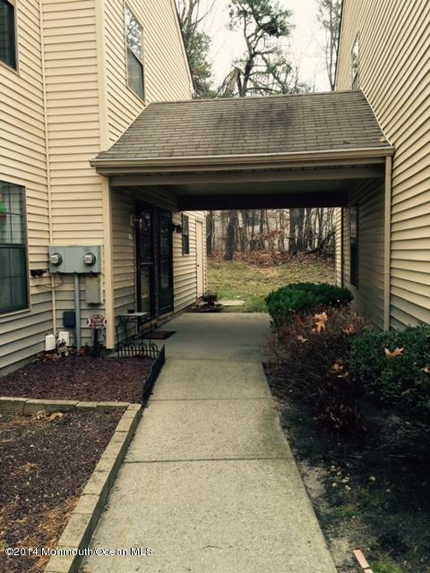 Property Photo: 164 Lilac Court NJ 08527
