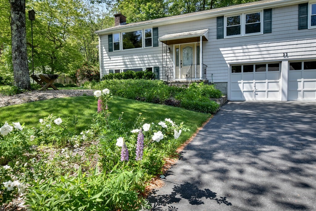 Property Photo:  11 Woodmere Road  MA 01701 