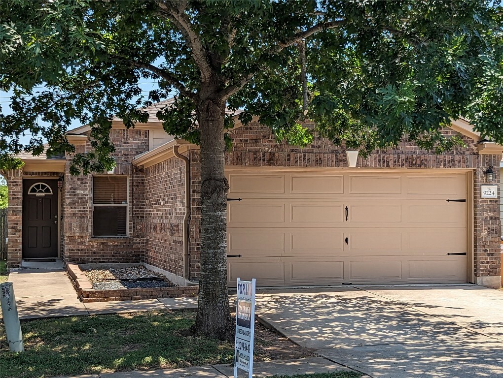 Property Photo:  9224 Edmundsbury Drive  TX 78747 