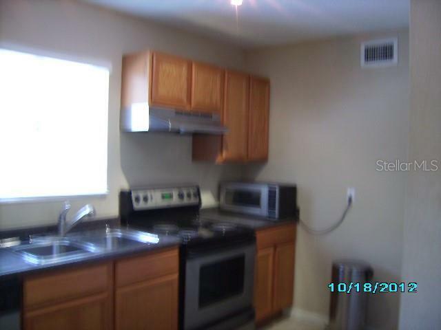 Property Photo:  507 NW 39th Road 209  FL 32607 