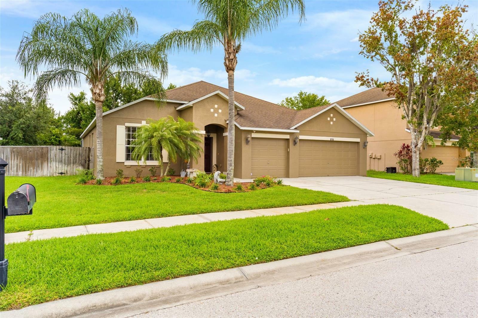 Property Photo:  9705 Asbel Estates Street  FL 34638 