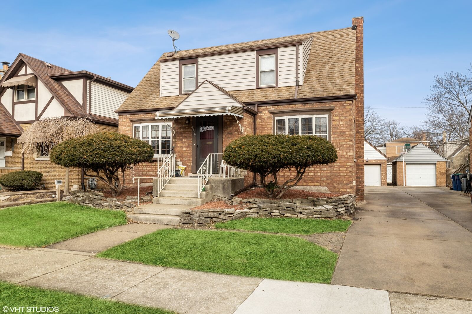 Property Photo:  9839 S Hamlin Avenue  IL 60805 