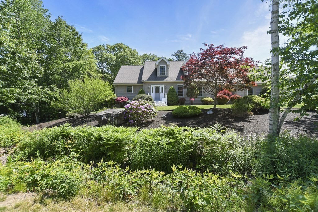 Property Photo: 33 Colonial Farm Road MA 01832