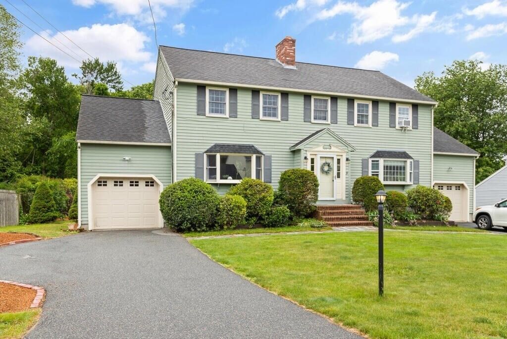 Property Photo:  36 Brewster Street 36  MA 01845 