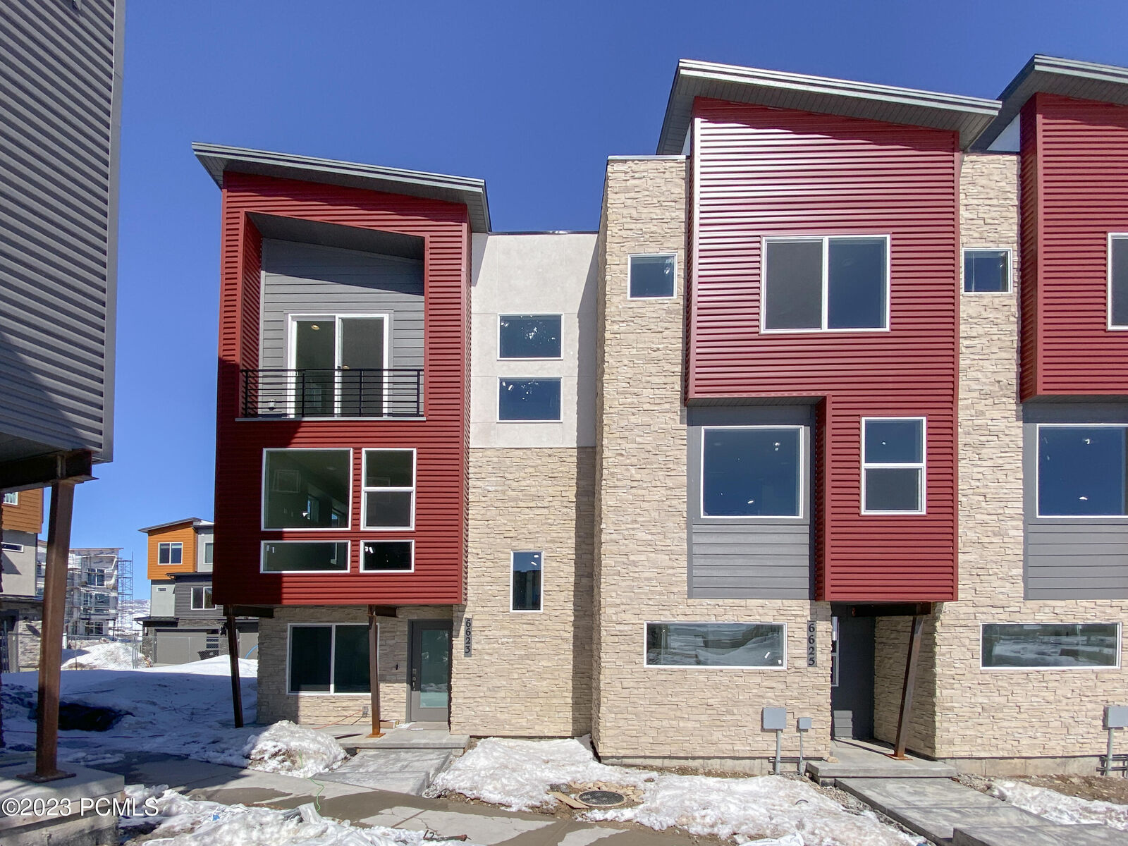 Property Photo: 6623 Mountain Alder Way UT 84098