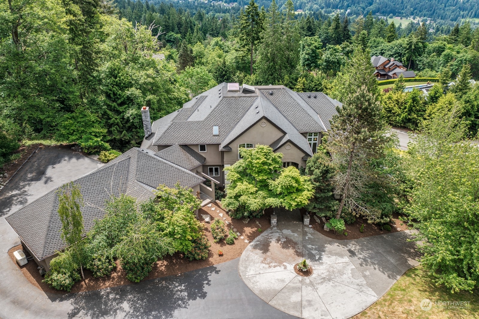 Property Photo: 11506 206th Place SE WA 98027