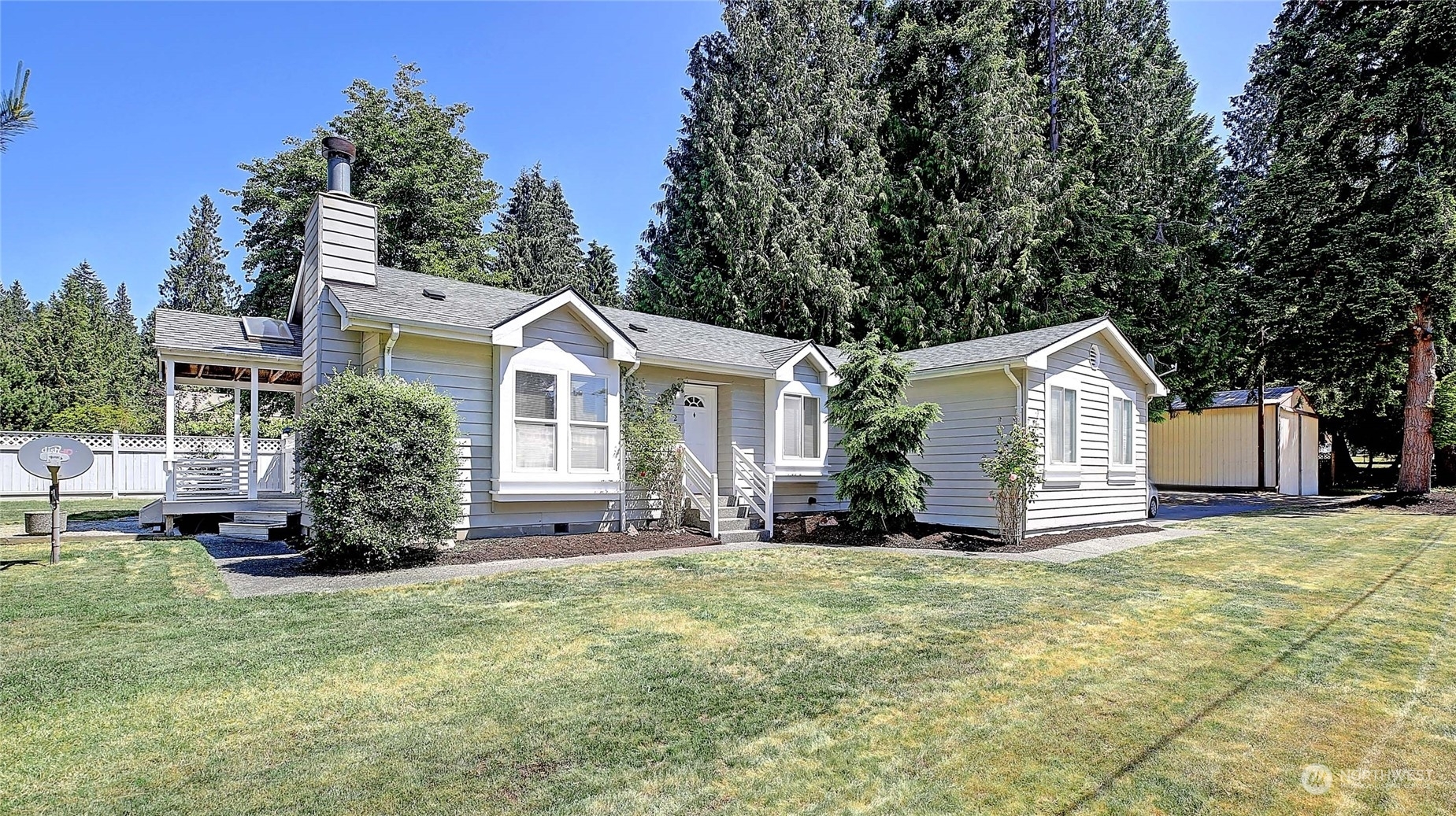 Property Photo:  1427 Shuksan Drive  WA 98282 