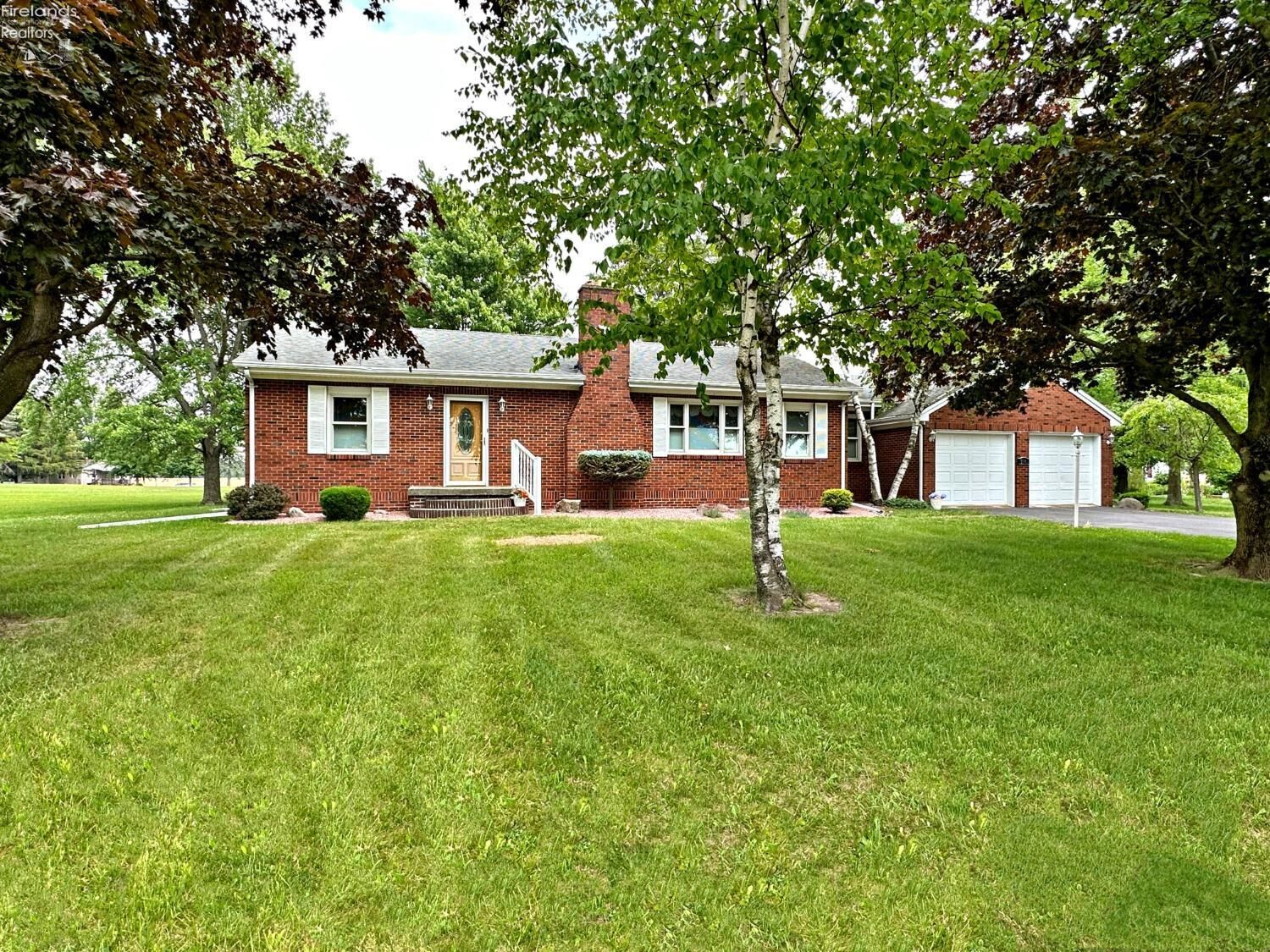 Property Photo: 216 N Madison Street OH 44867