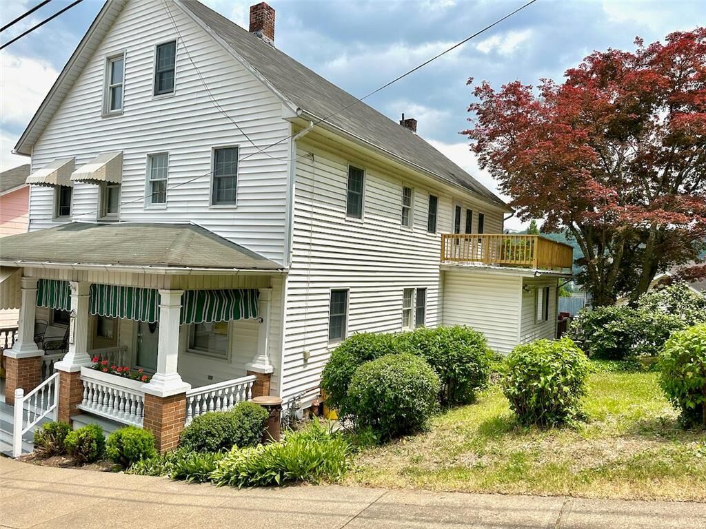 Property Photo:  133 South 4th Street  PA 18013 