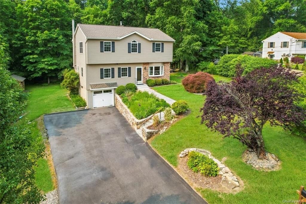 Property Photo:  8 Forest Drive  CT 06776 