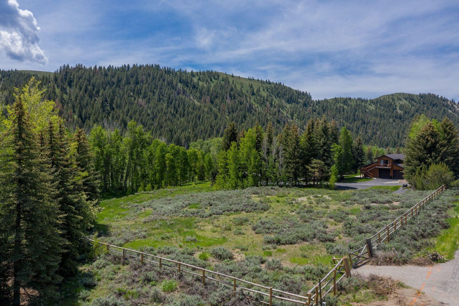 Property Photo:  106 Pioneer Rd  ID 83333 