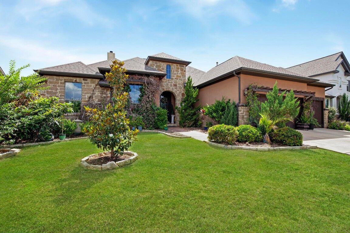 Property Photo:  5508 Lipan Apache Bend  TX 78738 
