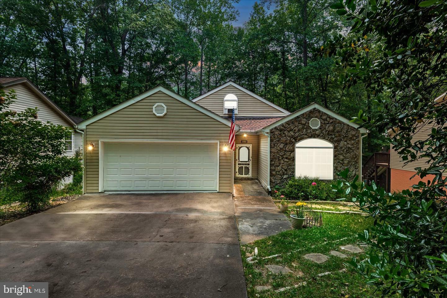 Property Photo:  125 Indian Hills Road  VA 22508 