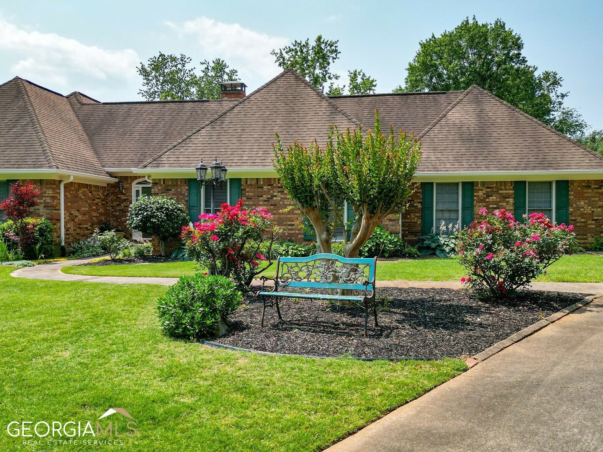 Property Photo:  925 Saddle Ridge Court  GA 30076 