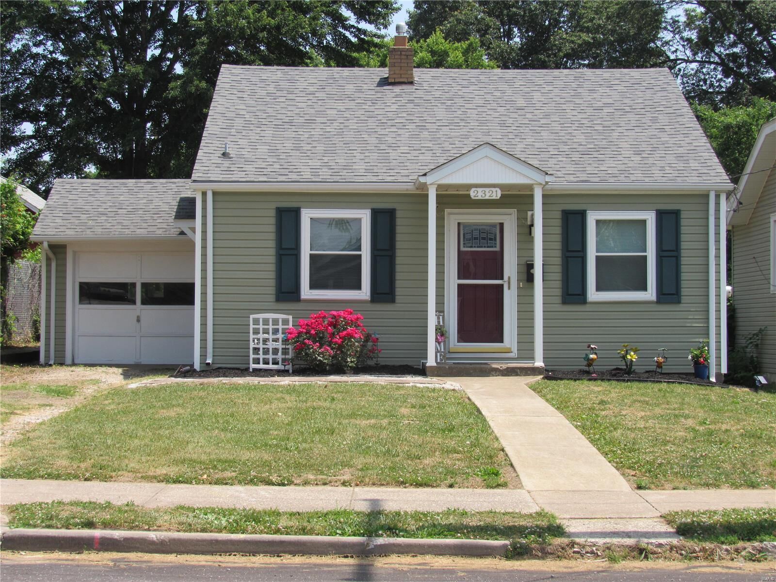 Property Photo:  2321 State Street  IL 62002 