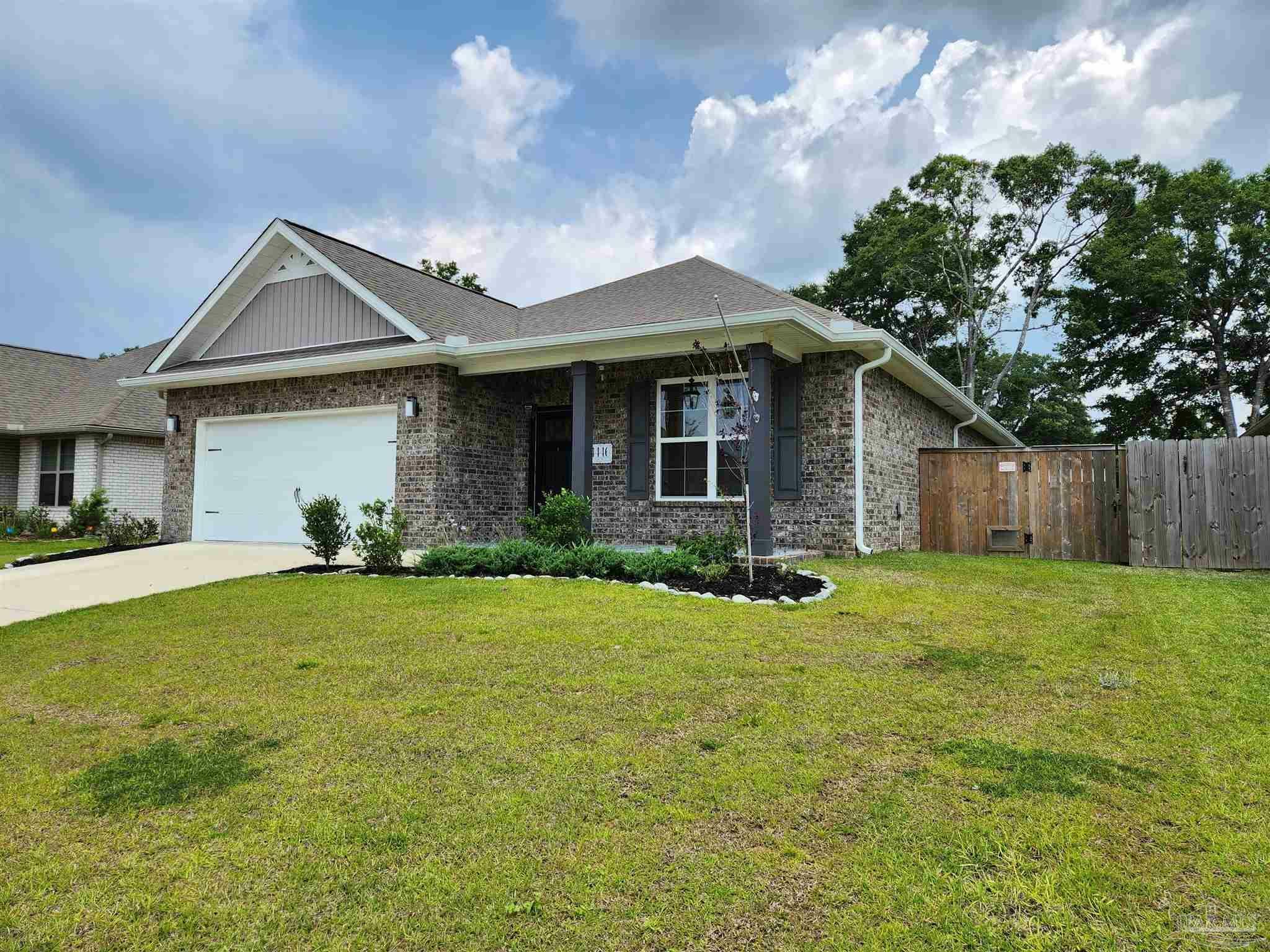 Property Photo: 4446 Jude Way FL 32571