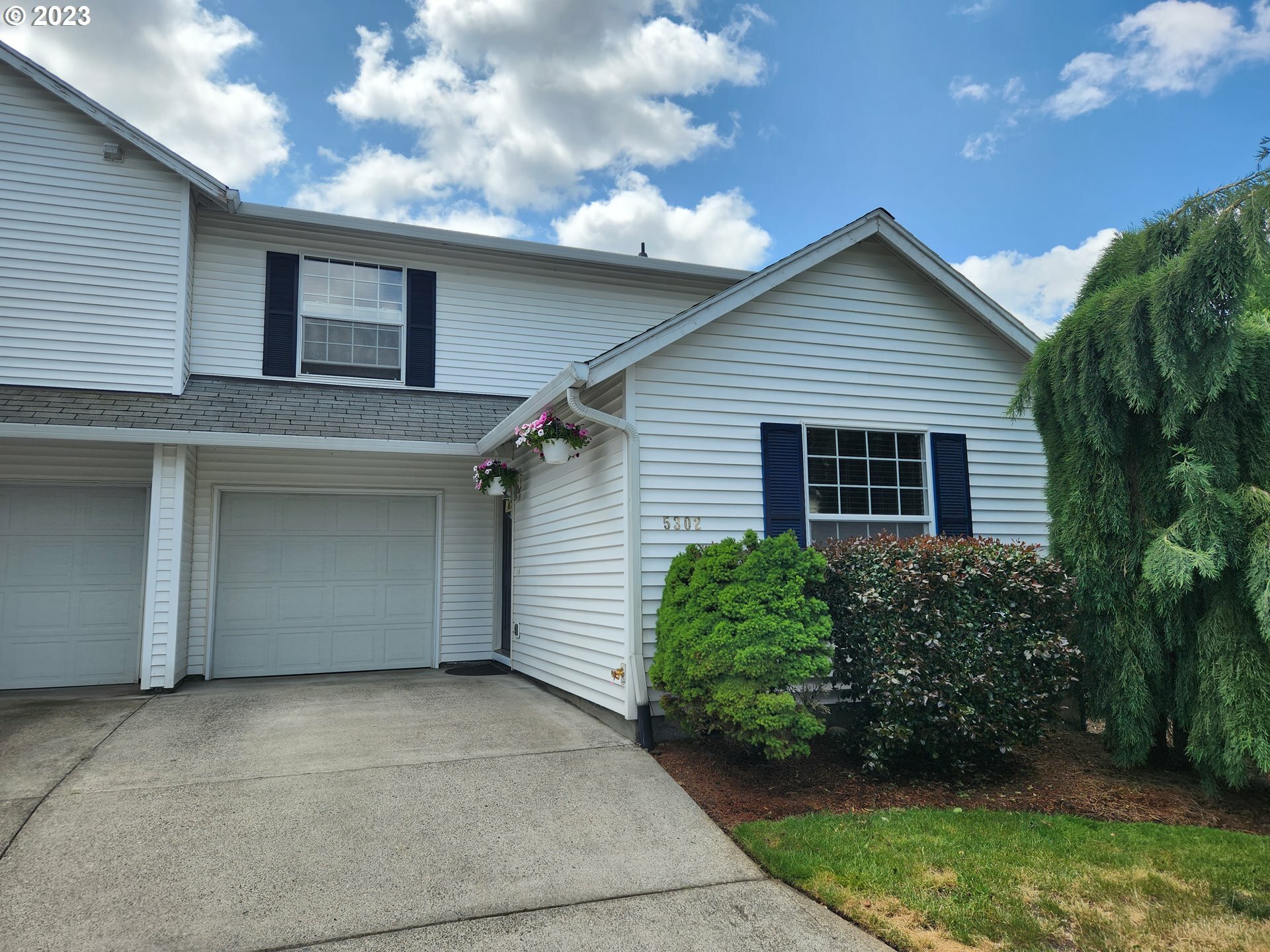 Property Photo: 5302 NE 84th Loop WA 98662