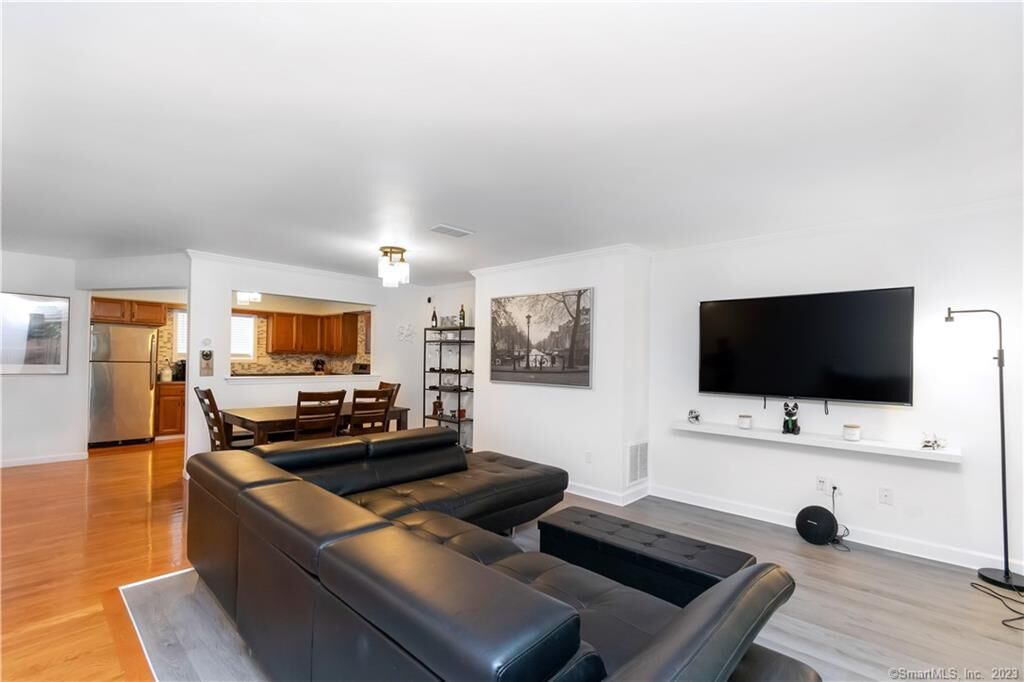 Property Photo: 140 Thompson Street 16B CT 06513