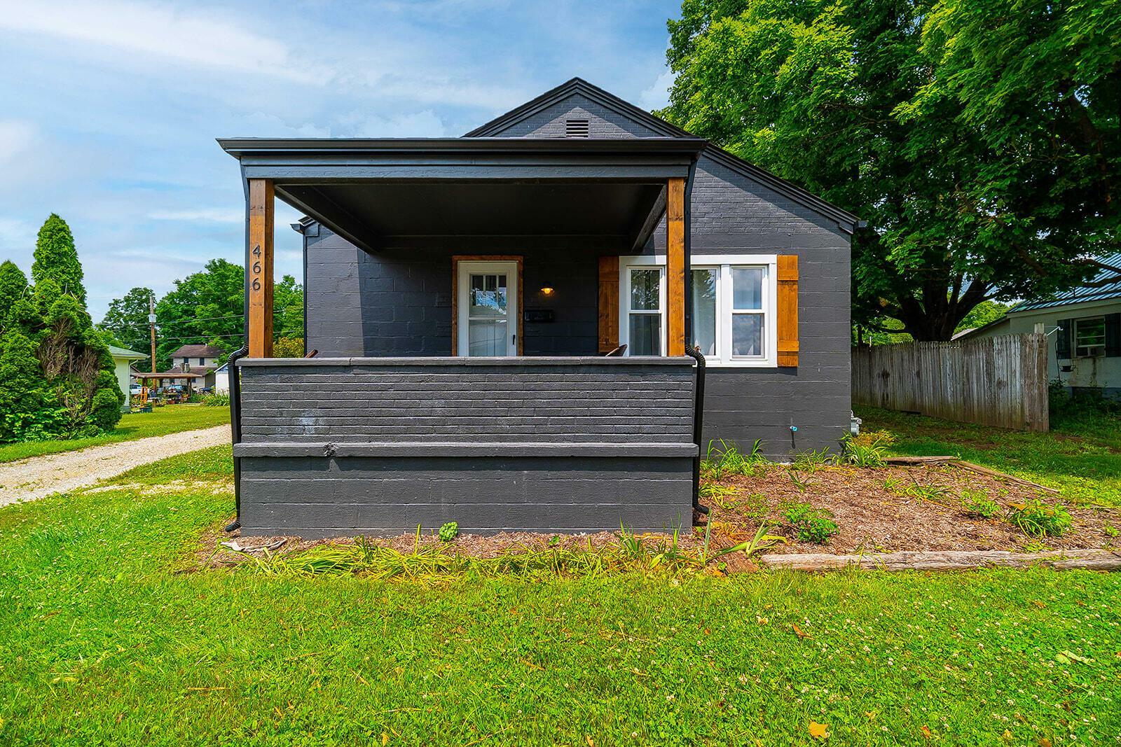 Property Photo: 466 New Haven Avenue OH 43055