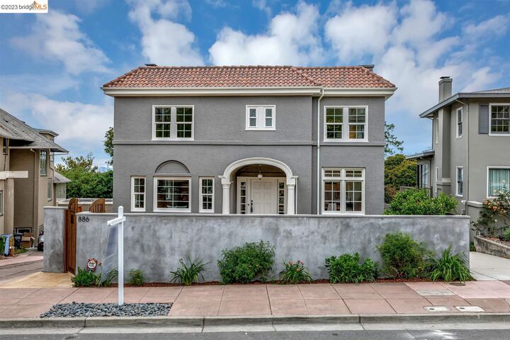 886 Arlington Ave  Berkeley CA 94707 photo