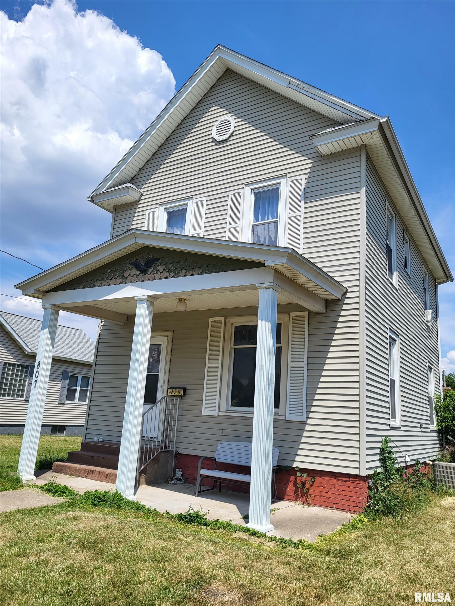 Property Photo:  807 N A Street  IL 61462 