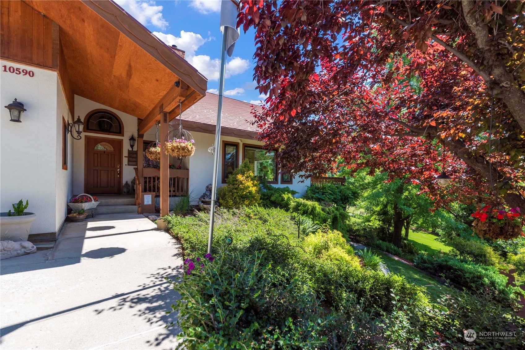 Property Photo:  10590 Fox Road  WA 98826 