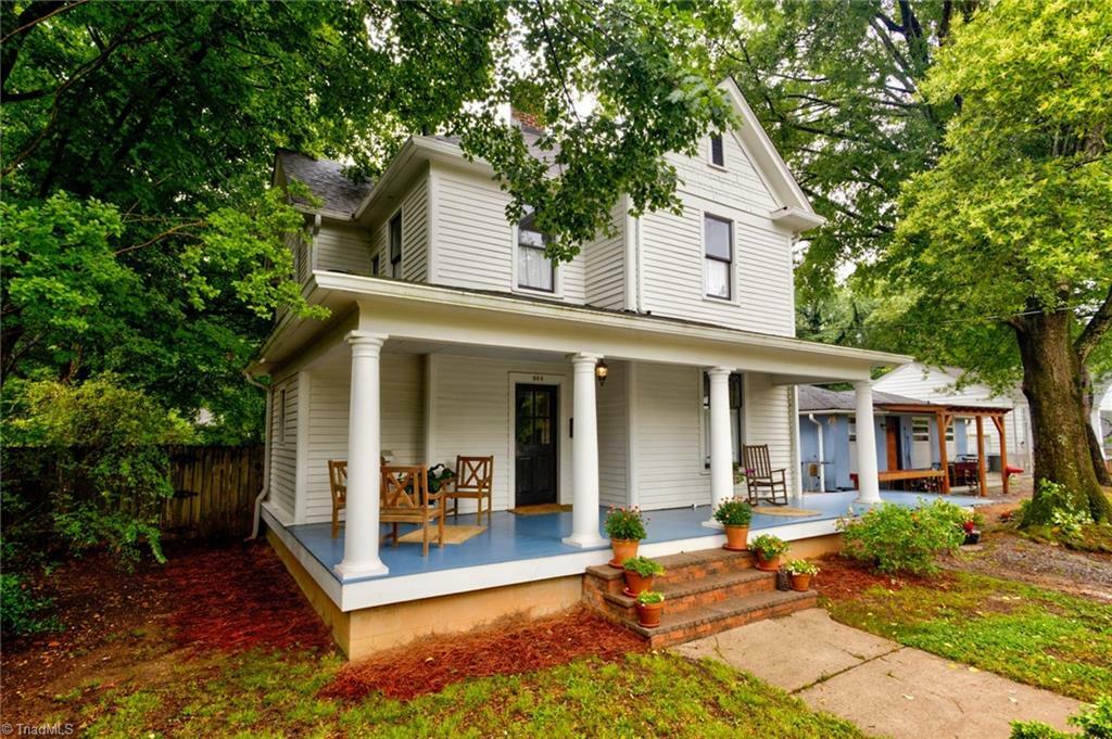 Property Photo:  906 Franklin Street  NC 27101 