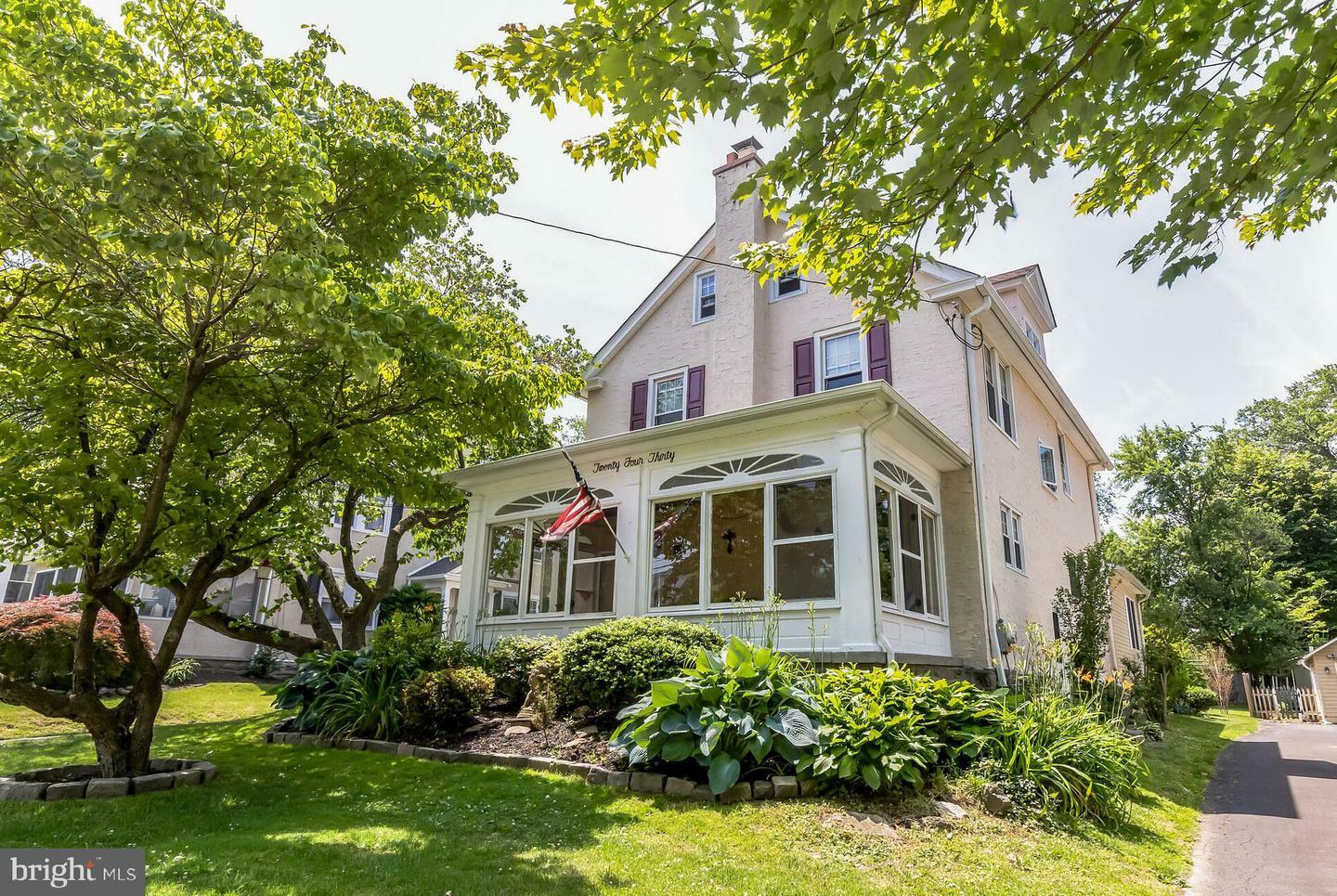 Property Photo: 2430 Rosemore Avenue PA 19038