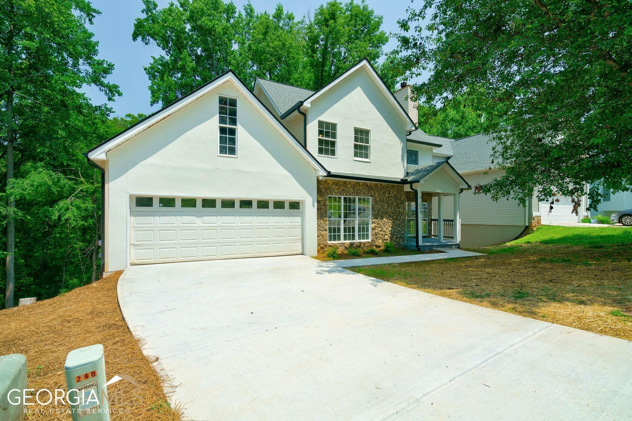 Property Photo:  230 Tremont Circle  GA 30606 