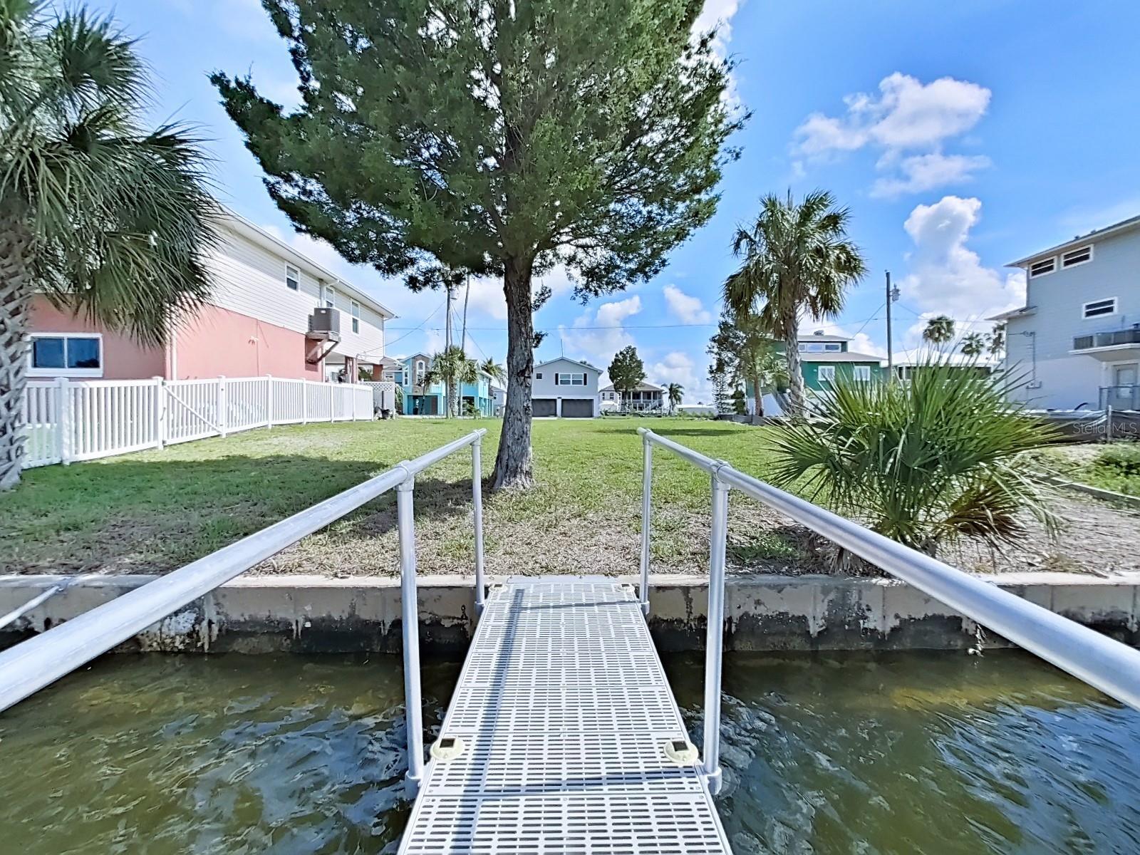 Property Photo: 4026 Casa Court FL 34607