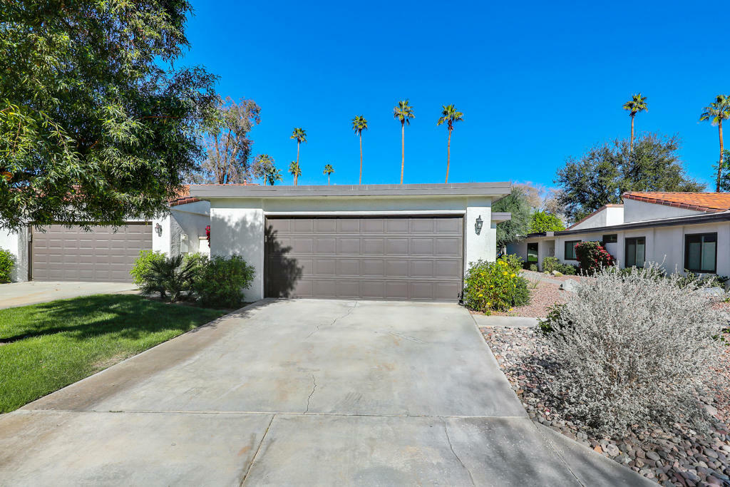 Property Photo:  8 Alfaro Drive  CA 92270 