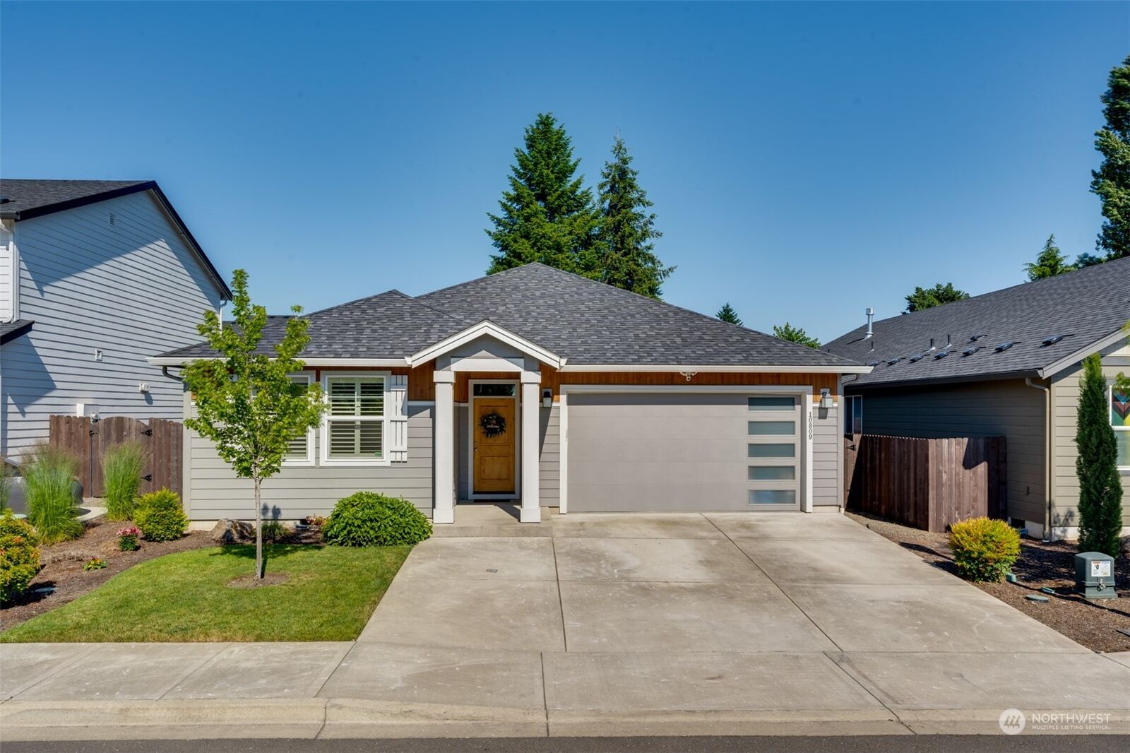 Property Photo:  10809 NE 121st Avenue  WA 98662 
