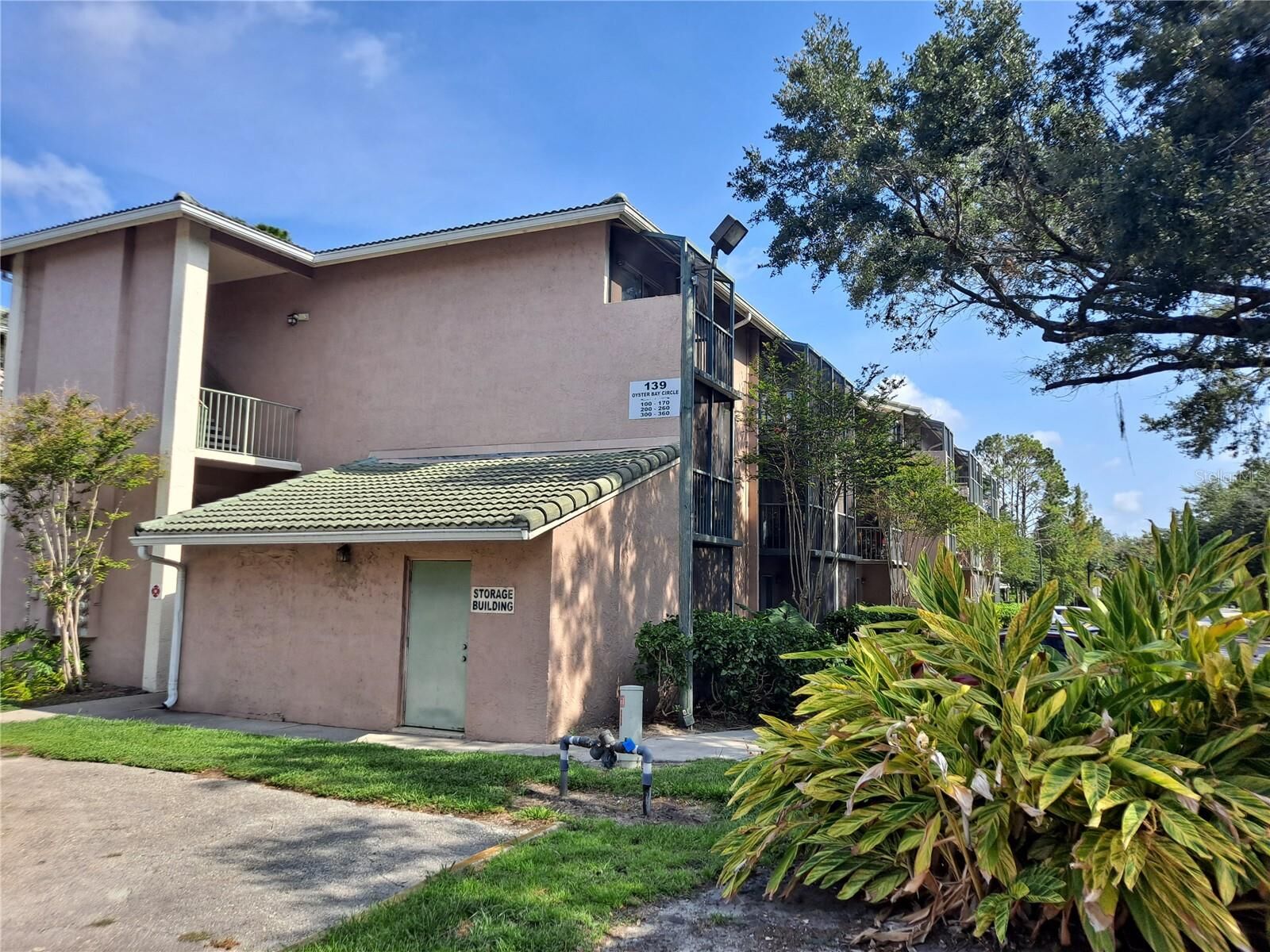 Property Photo: 139 Oyster Bay Circle 200 FL 32701