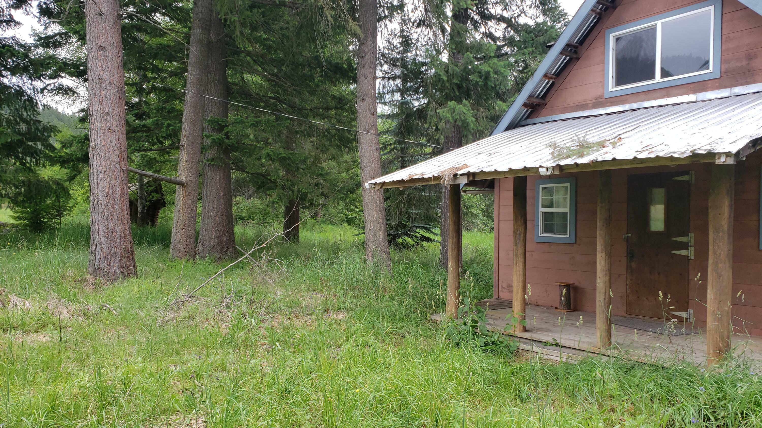 Property Photo:  2853 Addy-Gifford Rd  WA 99131 