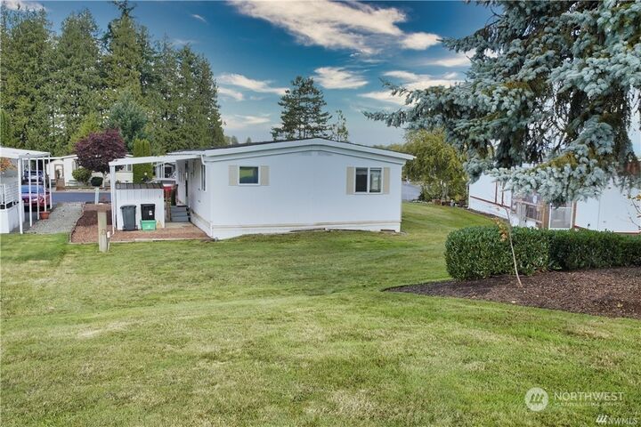 Property Photo: 2725 E Fir Street 4 WA 98273