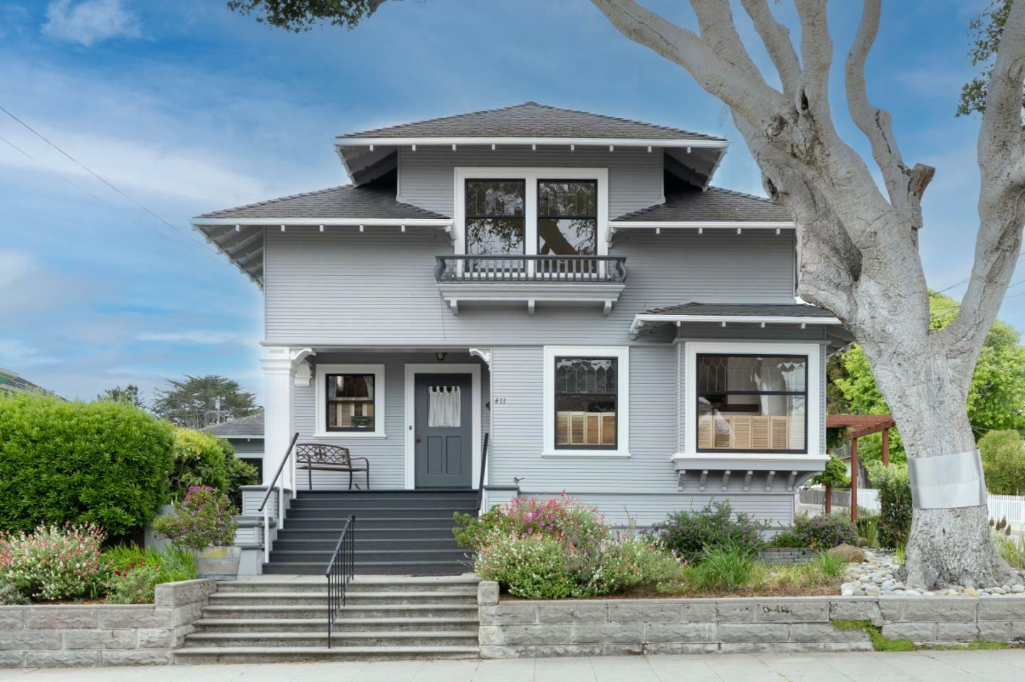 411 Central Avenue  Pacific Grove CA 93950 photo